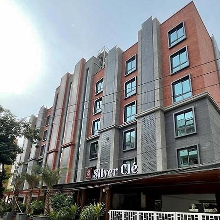 Hotel Silver Cle Hajdarabad Zewnętrze zdjęcie