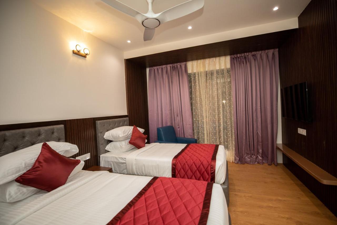 Hotel Silver Cle Hajdarabad Zewnętrze zdjęcie